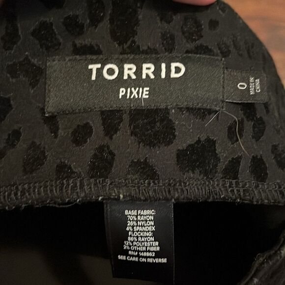 Torrid Pixie Black Leopard Luxe Ponte High Rise Pull On Pants Animal Print - Picture 14 of 14